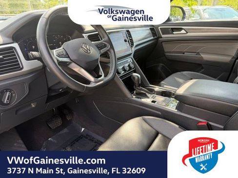 Used 2023 Volkswagen Atlas Cross Sport SE FWD image 20