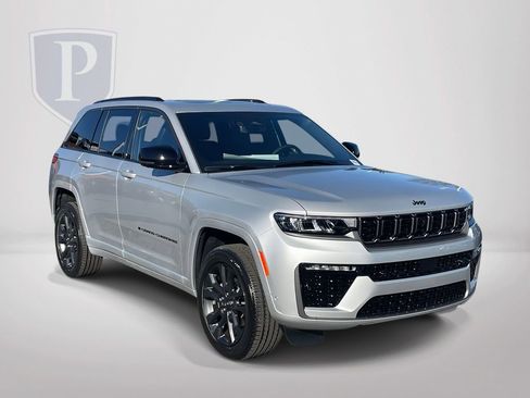 New 2026 Jeep Grand Cherokee Limited AWD/4WD image 1