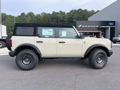 New 2025 Ford Bronco 4-Door w/ Sasquatch Package
