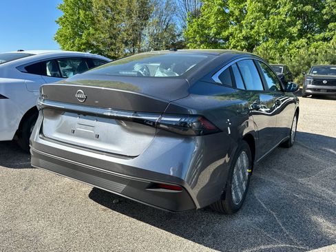 New 2026 Nissan Sentra SV w/ SV Convenience Package image 4