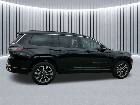 New 2025 Jeep Grand Cherokee L Overland w/ Trailer Tow Package image 6