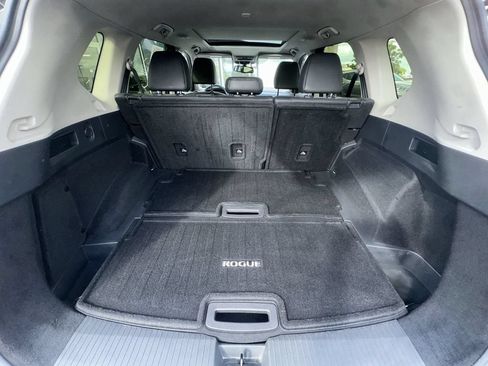 Used 2023 Nissan Rogue Platinum AWD/4WD image 22