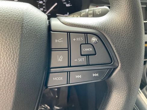 Certified 2025 Toyota Sienna LE FWD image 12