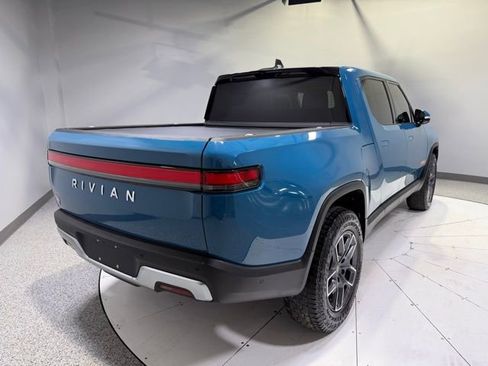 Used 2022 Rivian R1T Adventure image 8