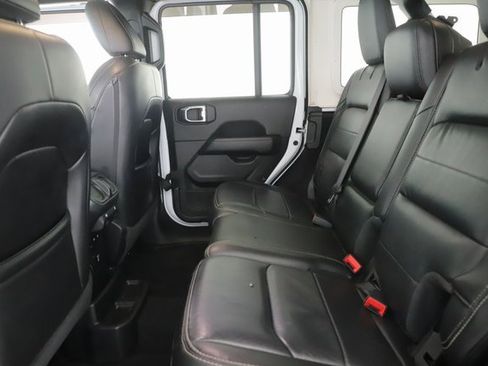 Used 2021 Jeep Wrangler Unlimited Sahara w/ Uconnect 4C Nav & Sound Group image 27