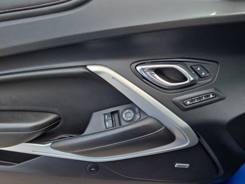 Used 2016 Chevrolet Camaro SS RWD image 25