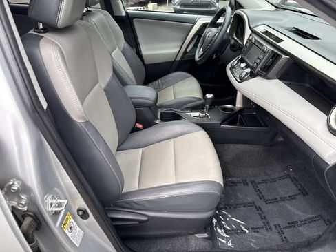 Used 2015 Toyota RAV4 Limited AWD/4WD image 9