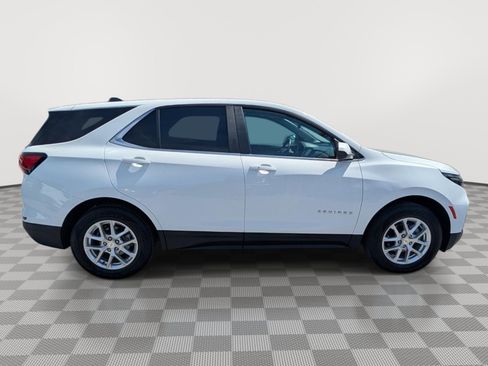 Used 2024 Chevrolet Equinox LT AWD/4WD image 6