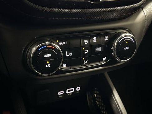 Used 2023 Chevrolet TrailBlazer RS w/ Convenience Package FWD image 19