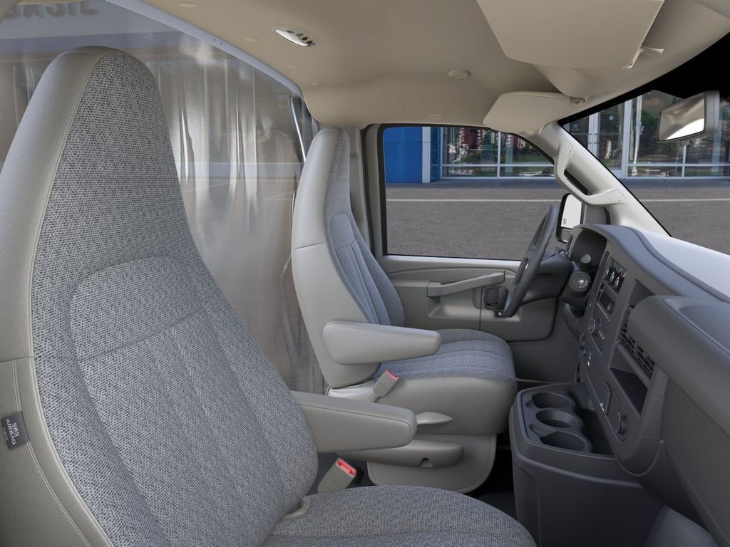 New 2026 Chevrolet Express 4500 w/ Power Convenience Package RWD image 17
