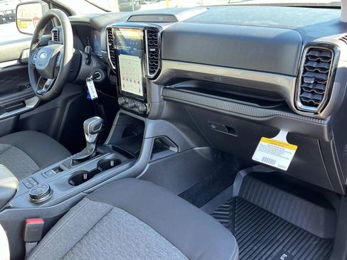 Used 2025 Ford Ranger XLT w/ Chrome Accent Package image 21