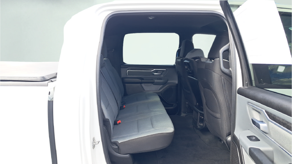 Used 2022 RAM 1500 Big Horn AWD/4WD image 14