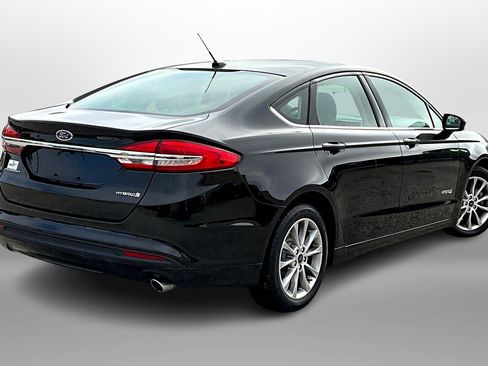 Used 2017 Ford Fusion S image 11