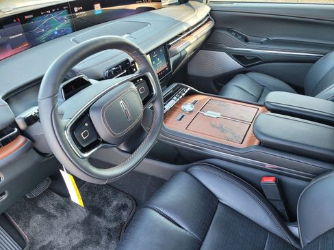 New 2026 Lincoln Navigator L Black Label image 11