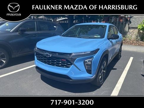 Used 2024 Chevrolet Trax RS w/ Driver Confidence Package FWD image 1