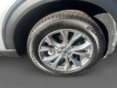 Used 2022 Ford Explorer Limited w/ Equipment Group 301A image 16