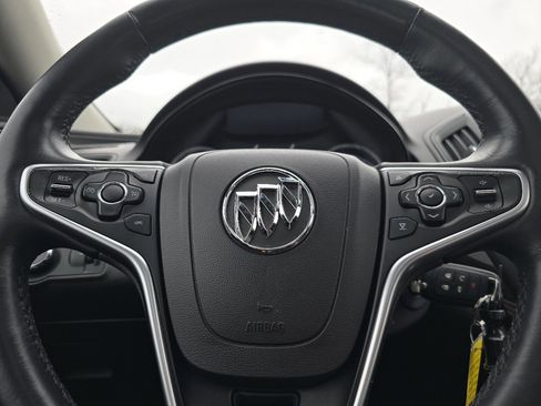 Used 2017 Buick Regal Sport Touring image 29