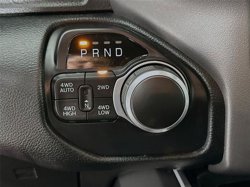 Used 2020 RAM 1500 Big Horn AWD/4WD image 15