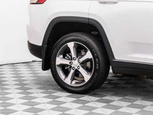 Used 2023 Jeep Grand Cherokee 4WD 4xe w/ MOPAR Finishing Package image 42