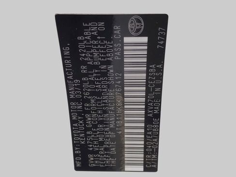 Used 2019 Toyota Camry L image 18