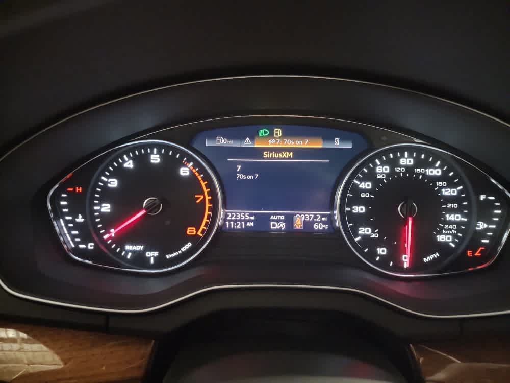 Used 2024 Audi Q5 2.0T Premium w/ Convenience Package AWD/4WD image 3