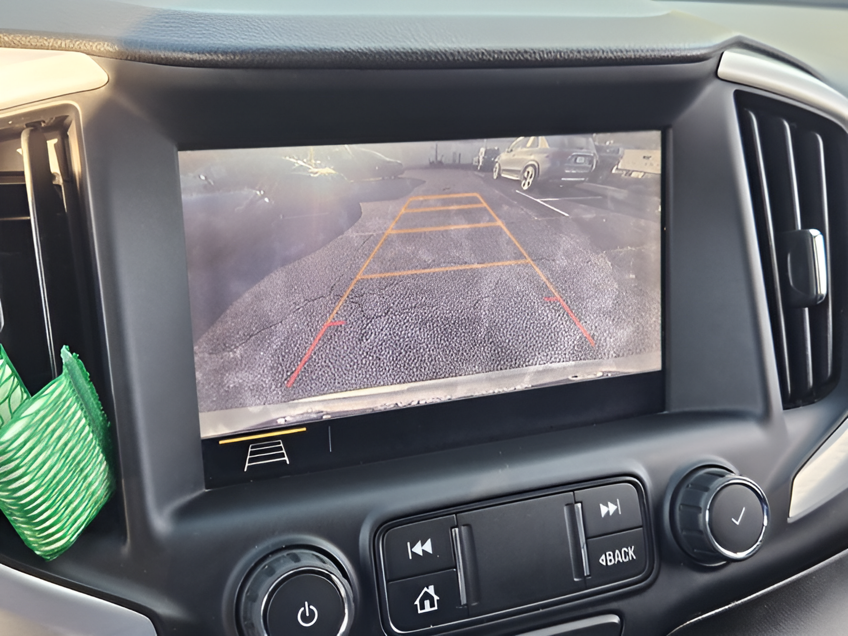 Used 2019 GMC Terrain SLT w/ Preferred Package FWD image 19