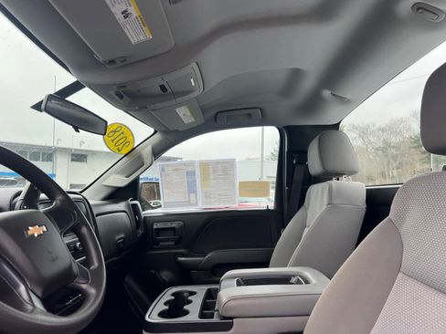 Used 2018 Chevrolet Silverado 1500 W/T w/ Trailering Package image 12