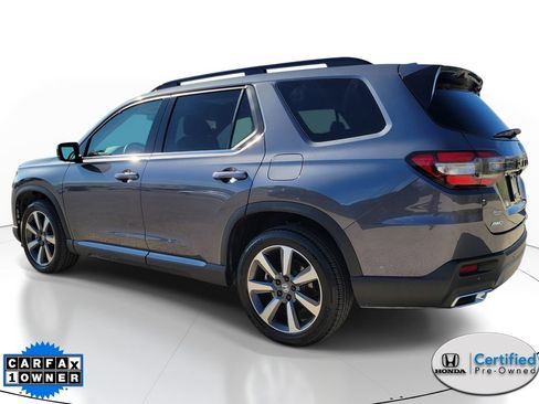 Certified 2025 Honda Pilot Elite image 3