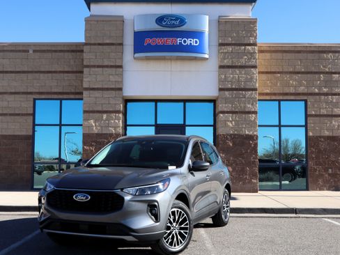 New 2026 Ford Escape SE image 2