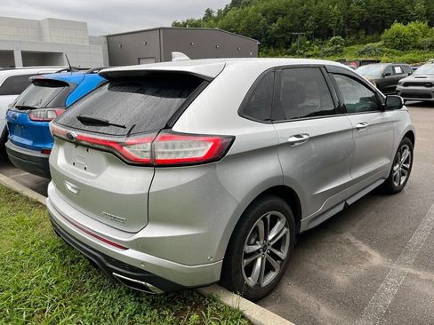 Used 2015 Ford Edge Sport w/ Equipment Group 401A FWD image 3