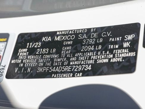 Used 2024 Kia Forte GT-Line image 32