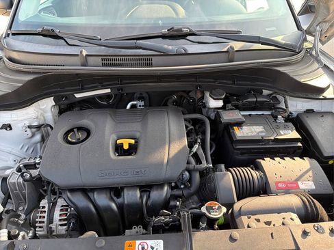 Used 2020 Kia Soul LX image 12