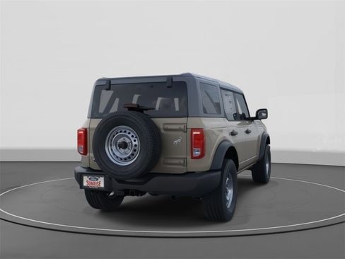 New 2025 Ford Bronco 4-Door image 8