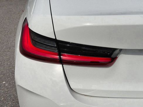 New 2025 BMW 330i Sedan w/ Convenience Package RWD image 10