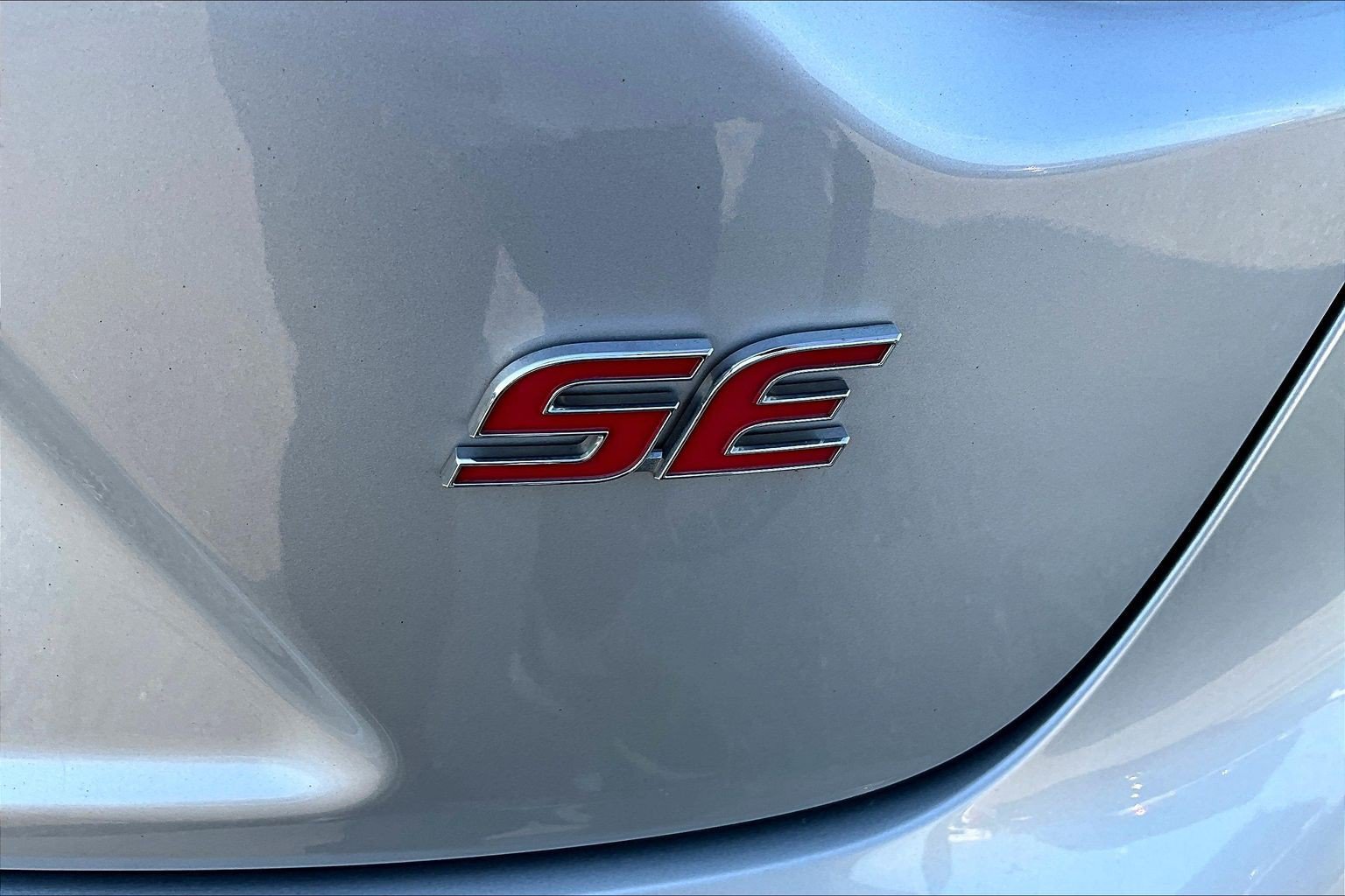 Used 2021 Toyota Corolla SE w/ SE Premium Package FWD image 21