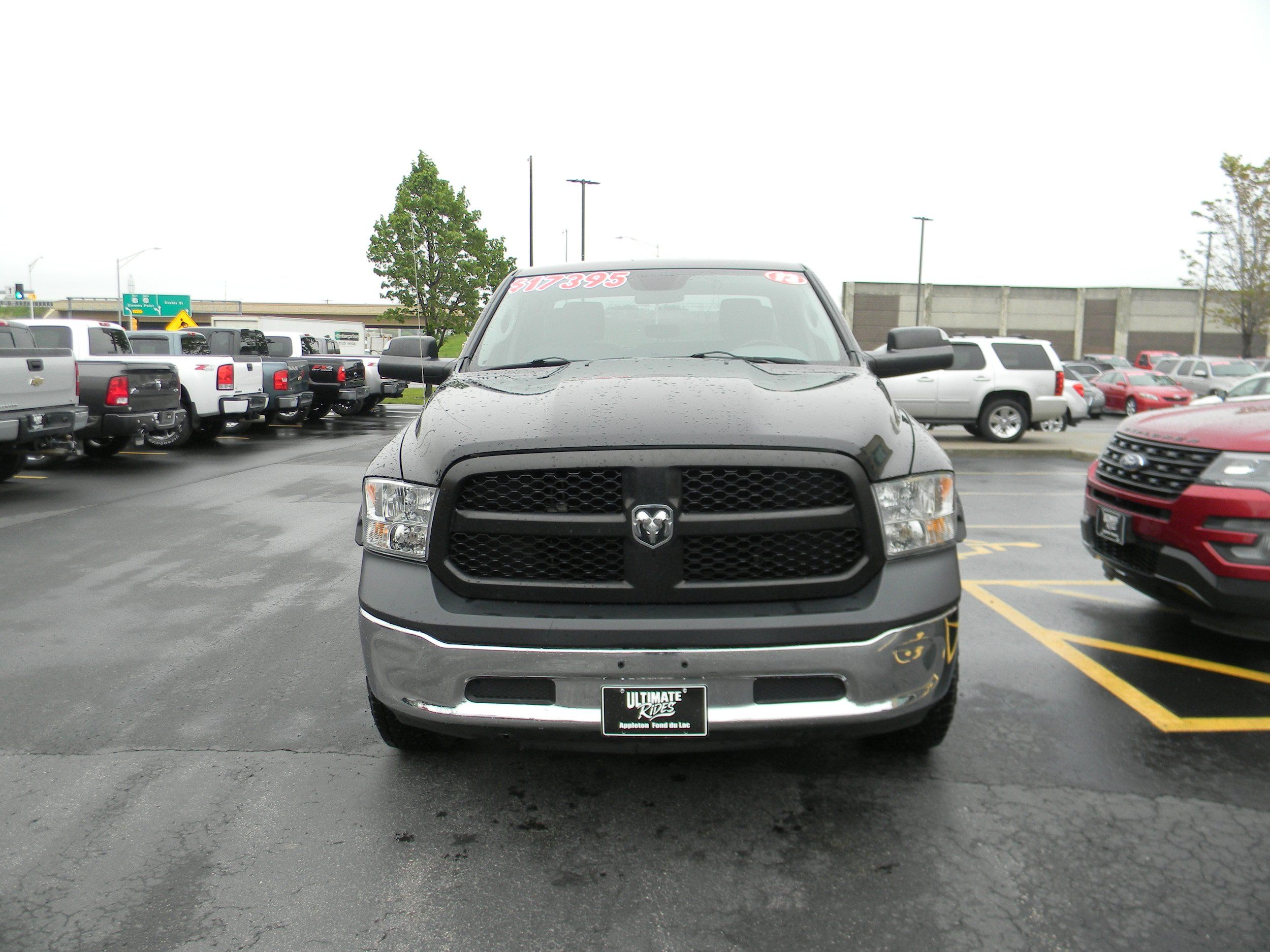 Used 2013 RAM 1500 ST w/ SXT Appearance Group AWD/4WD image 2