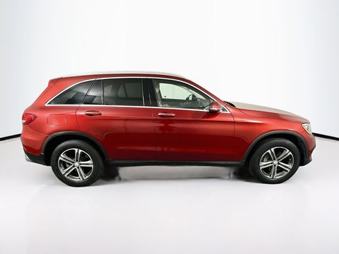 Used 2016 Mercedes-Benz GLC 300 4MATIC image 10