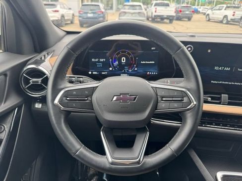 Certified 2025 Chevrolet Equinox ACTIV AWD/4WD image 27