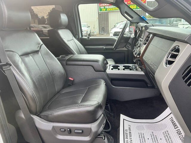 Used 2014 Ford F350 Lariat w/ Lariat Ultimate Package AWD/4WD image 17
