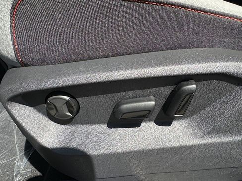 New 2026 Volkswagen Atlas Peak Edition AWD/4WD image 18