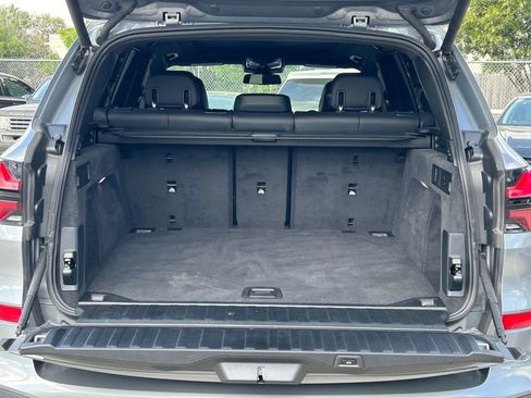 Used 2025 BMW X5 sDrive40i w/ M Sport Package image 15