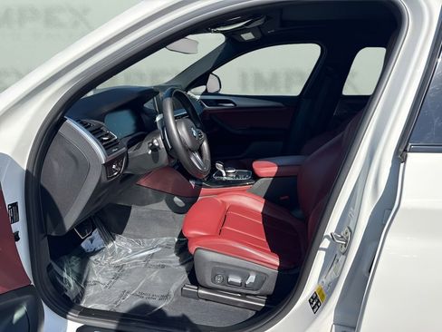 Used 2022 BMW X4 xDrive30i w/ M Sport Package image 9