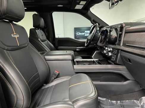 Used 2023 Ford F450 Platinum w/ FX4 Off-Road Package AWD/4WD image 57