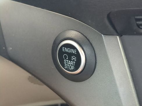 Used 2019 Ford Escape SE image 29