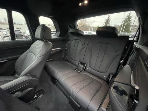 Certified 2023 BMW X7 xDrive40i w/ Executive Package image 17