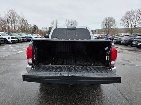 Used 2021 Toyota Tacoma SR image 10