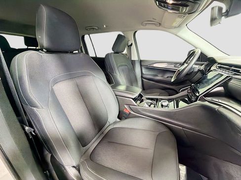 Used 2021 Jeep Grand Cherokee L Laredo w/ Luxury Tech Group I image 29