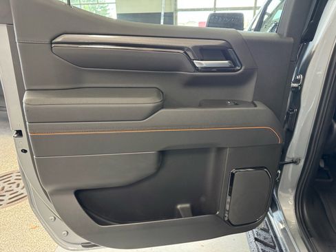 New 2026 GMC Sierra 1500 AT4 w/ AT4 Premium Package AWD/4WD image 9