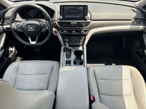 Certified 2018 Honda Accord Touring image 15
