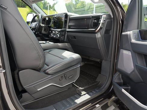 Used 2024 Ford F250 Lariat w/ Chrome Package AWD/4WD image 29
